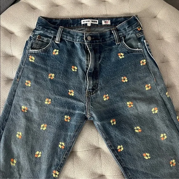 RE/DONE X Levi's 70s Floral-Embroidered Upcycled Jeans 25 - Picture 6 of 10